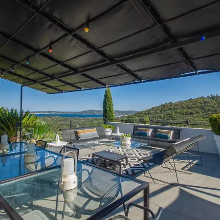 Les Hauts De - Surplombe Le Golfe De Saint-tropez *